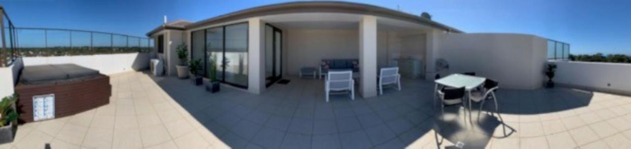 الشقق الفندقية خليج هيرفيفي  أليجرا هيرفي باي المظهر الخارجي الصورة A balcony