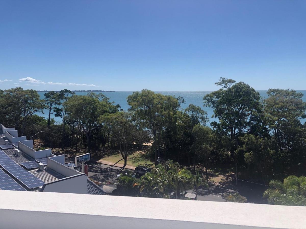 الشقق الفندقية خليج هيرفيفي  أليجرا هيرفي باي المظهر الخارجي الصورة View of Moreton Bay from the University of Queensland St Lucia campus