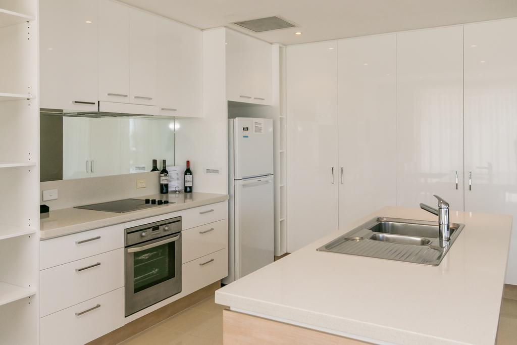 الشقق الفندقية خليج هيرفيفي  أليجرا هيرفي باي المظهر الخارجي الصورة A modern Australian kitchen
